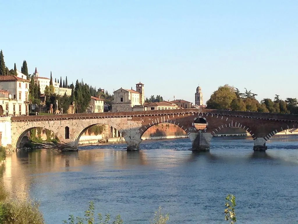 L'Angolino Nascosto Verona 0*,  Italië